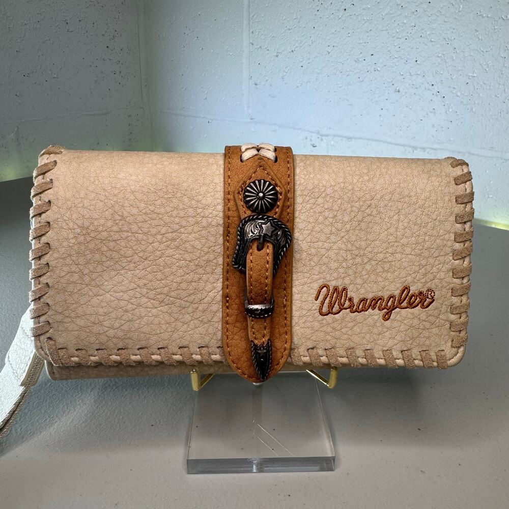 wrangler western buckle whipstitch trifold wristlet wallet beige cream new